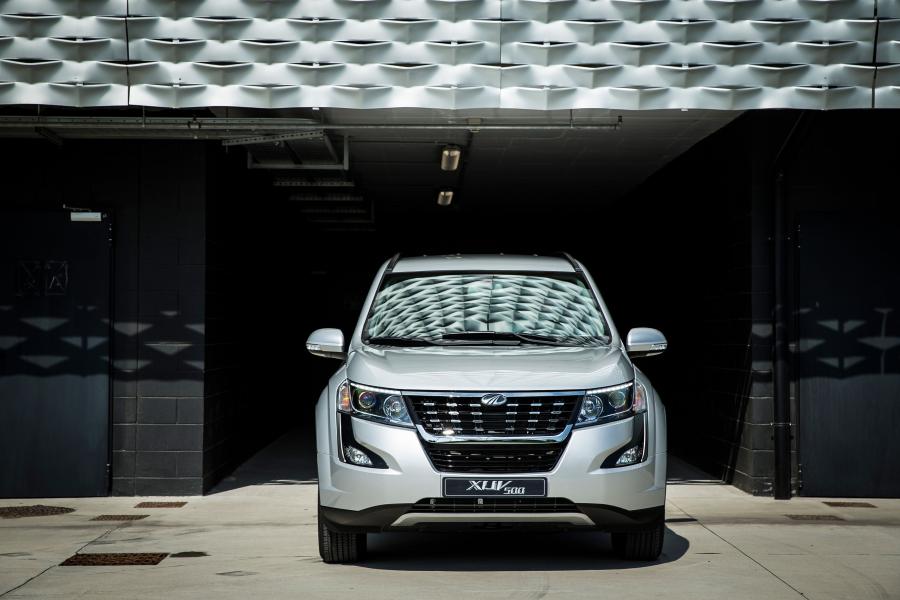  Mahindra XUV500 W6 2019 года  (EU) (фото 9 из 32)